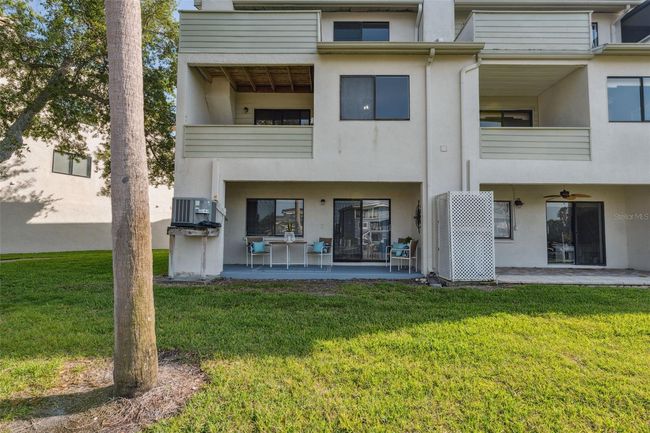 2387 - 2387 Hanover Dr, Townhouse with 3 bedrooms, 3 bathrooms and null parking in DUNEDIN FL | Image 53