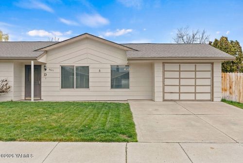 apt-d-4611 Glenmoor Cir, Yakima, WA, 98908-4212 | Card Image