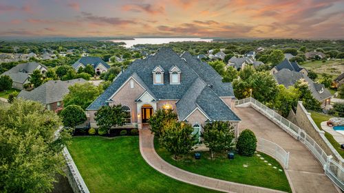 8800 Summit Point Ct, Fort Worth, TX, 76179-3180 | Card Image