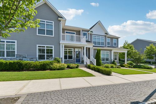 40 Grace Hall Ln, Yaphank, NY, 11980-2042 | Card Image