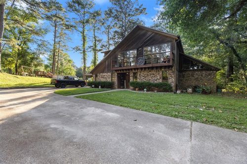 143 Fernsprings Cir, Goodrich, TX, 77335-7053 | Card Image