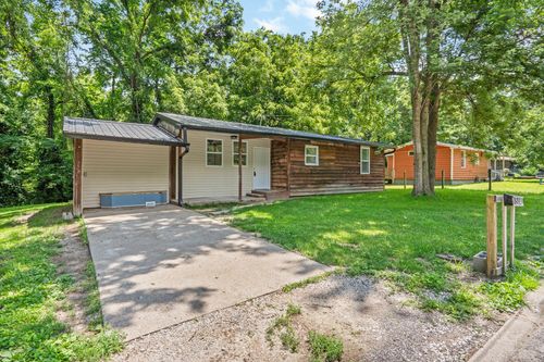 504 1st St, Boonville, MO, 65233-1080 | Card Image