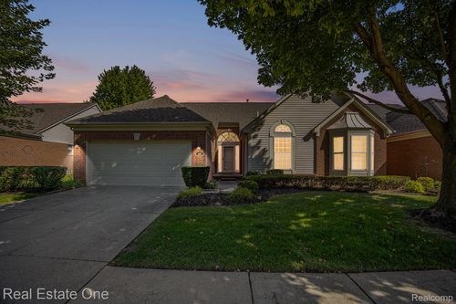4439 Honeysuckle Dr, Sterling Heights, MI, 48314-1236 | Card Image
