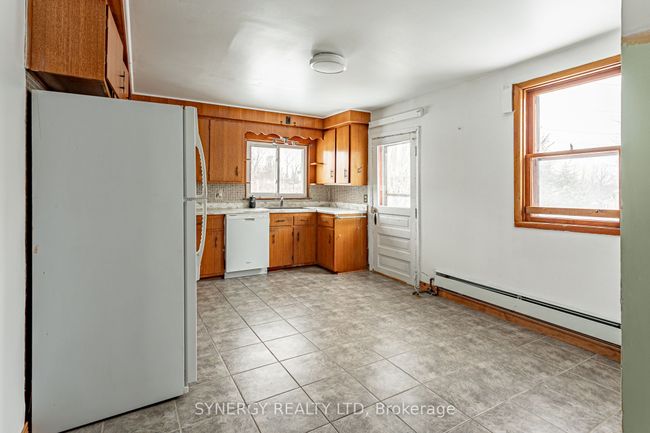 3192 River St, House other with 4 bedrooms, 2 bathrooms and 4 parking in Brooke Alvinston ON | Image 17
