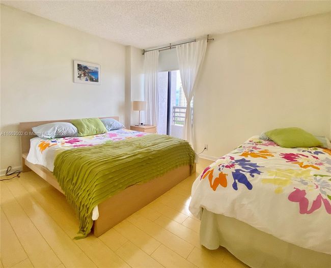 APT-1807 - 3300 Ne 191 St St, Condo with 2 bedrooms, 2 bathrooms and null parking in Aventura FL | Image 8