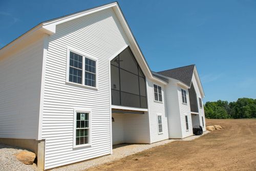 21 Brook Cir, Northwood, NH, 03261-3258 | Card Image