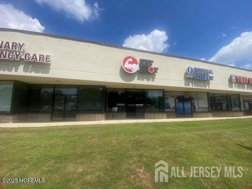 510 State Route 18, East Brunswick, NJ, 08816-3092 | Card Image