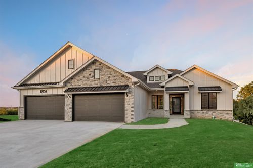 10207 S 191st St, Omaha, NE, 68136-6575 | Card Image