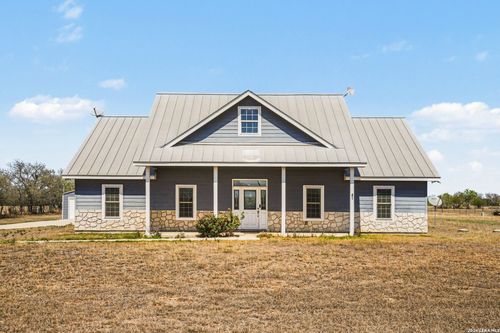 1005 E County Road 678, Natalia, TX, 78059-2492 | Card Image