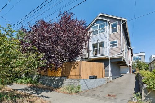 a-516 N 46th St, Seattle, WA, 98103-6409 | Card Image