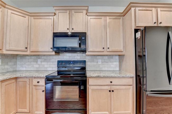 3411 Lindenridge Dr, Condo with 3 bedrooms, 3 bathrooms and null parking in Buford GA | Image 22
