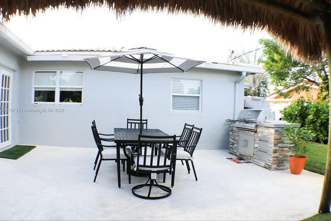1614 Se 10 Th Ave, House other with 3 bedrooms, 2 bathrooms and null parking in Deerfield Beach FL | Image 18