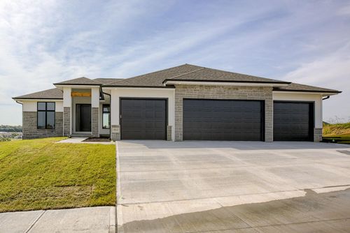 10707 S 220th St, Gretna, NE, 68028-6024 | Card Image