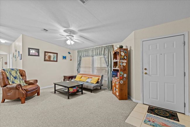 living room | Image 18