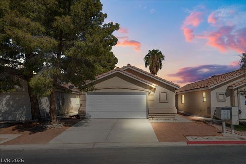 5320 Warhawk Ave, Las Vegas, NV, 89115-2548 | Card Image