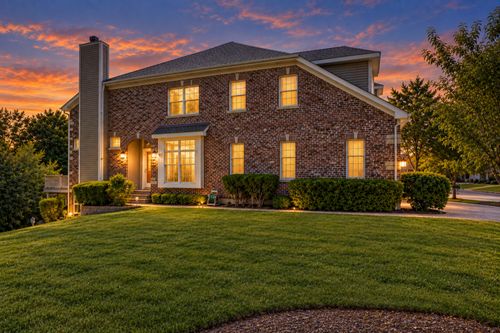 1298 Falcon Dr, Palatine, IL, 60067-2386 | Card Image