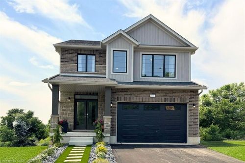 546 Benninger Dr, Kitchener, ON, N2E0J8 | Card Image