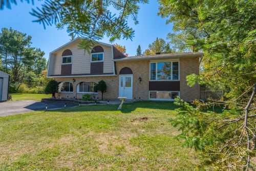 3960 Farmers Way, Carlsbad Springs, ON, K0A1K0 | Card Image