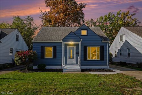 448 E 328th St, Willowick, OH, 44095-3310 | Card Image
