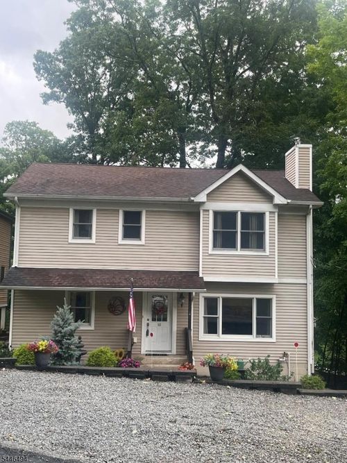 10 S Parkway, Wharton, NJ, 07885-2914 | Card Image