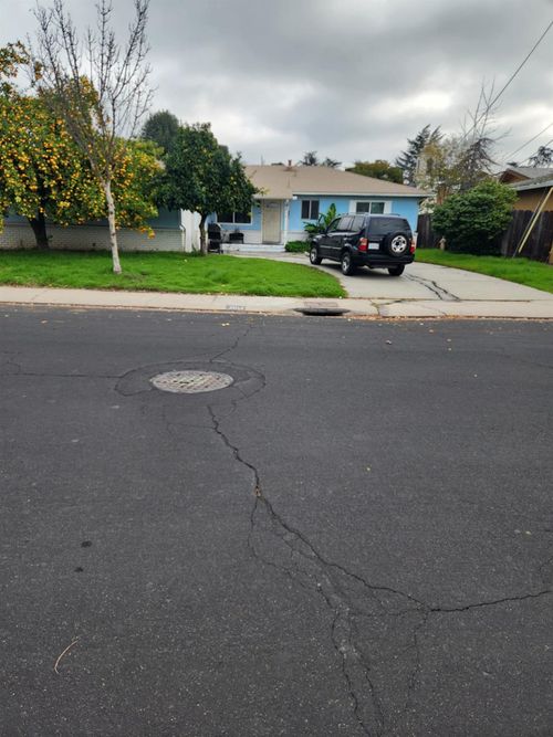 2014 Codding Dr, Modesto, CA, 95350-3512 | Card Image