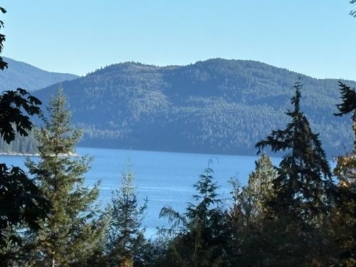 883 W Bay Rd, Gambier Island, BC, V0N1V0 | Card Image