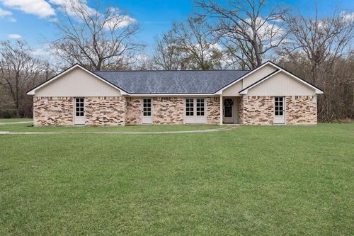 36044 Highway 105, Sour Lake, TX, 77659 | Card Image