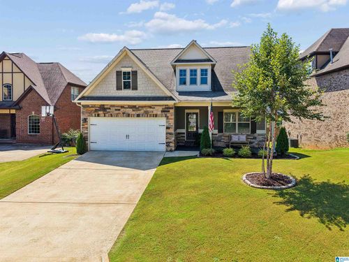 8657 Highlands Dr, TRUSSVILLE, AL, 35173-3821 | Card Image