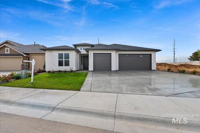 108 S Ziklag Ave, House other with 4 bedrooms, 3 bathrooms and 3 parking in Kuna ID | Image 3