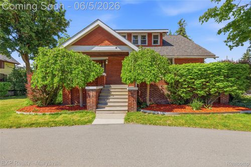 504 Clinton Ave, Saint Clair, MI, 48079-5093 | Card Image