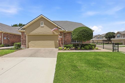 9825 Spire Ln, Plano, TX, 75025-6574 | Card Image