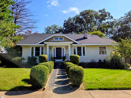 105 Ladson St, Greenville, SC, 29605-4042 | Card Image