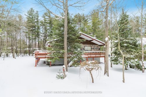 39 Rosemary Rd, Tiny, ON, L0L2T0 | Card Image