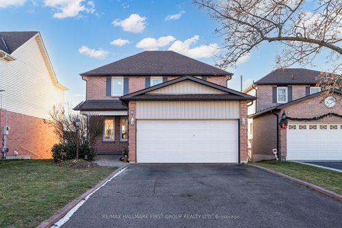 8 Coomer Cres, Ajax, ON, L1T3B6 | Card Image