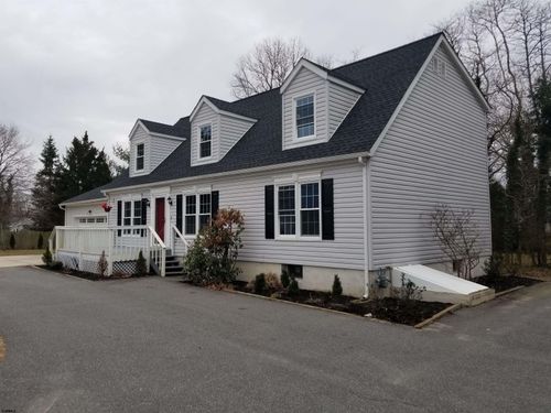 161 E Wyoming Ave, Absecon, NJ, 08201-1731 | Card Image