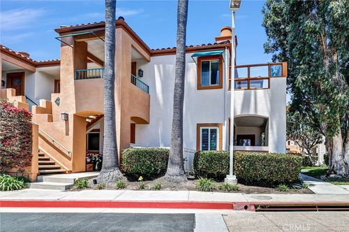 360 Villa Point Dr, Newport Beach, CA, 92660-6238 | Card Image