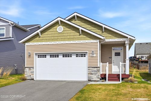 84-8677 Dry Creek Loop, Anchorage, AK, 99502-4018 | Card Image