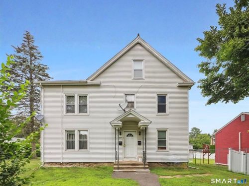 8 Garden St, Naugatuck, CT, 06770-2607 | Card Image