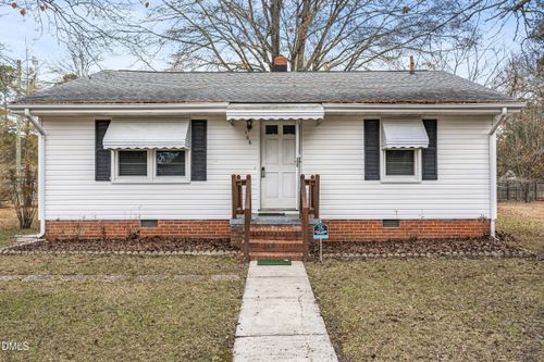 106 W Caroline Ave, Smithfield, NC, 27577-5113 | Card Image