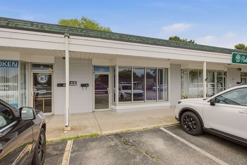 28b-2 Olney, Seekonk, MA, 02771 | Card Image