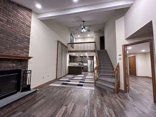 21-21 Ivy Ln, South Windsor, CT, 06074-6920 | Card Image