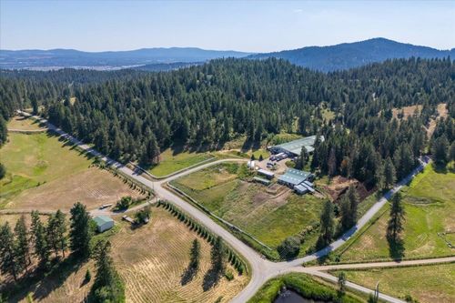 8815 N Harvard Rd, Newman Lake, WA, 99025 | Card Image