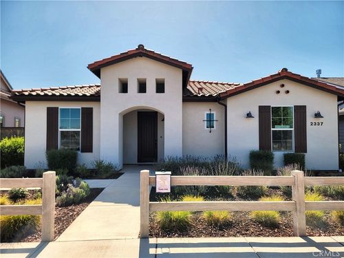 2337 Clubhouse Dr, Paso Robles, CA, 93446-5831 | Card Image