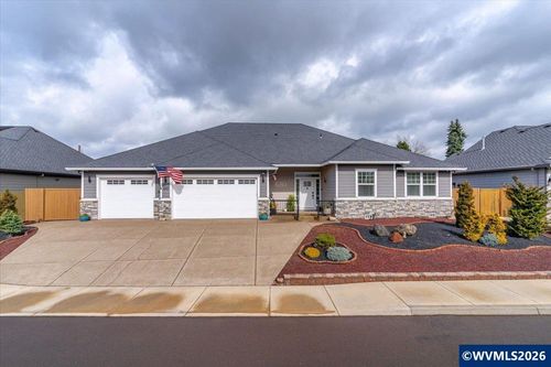 680 Nw 11th Ave, Canby, OR, 97013-3382 | Card Image