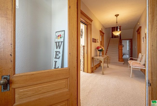212 E Washington St, House other with 5 bedrooms, 2 bathrooms and null parking in Elk Point SD | Image 4