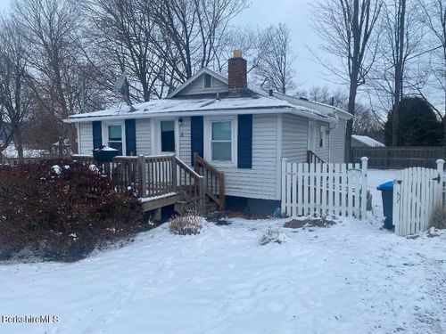 21 Sunset St, Pittsfield, MA, 01201-1655 | Card Image