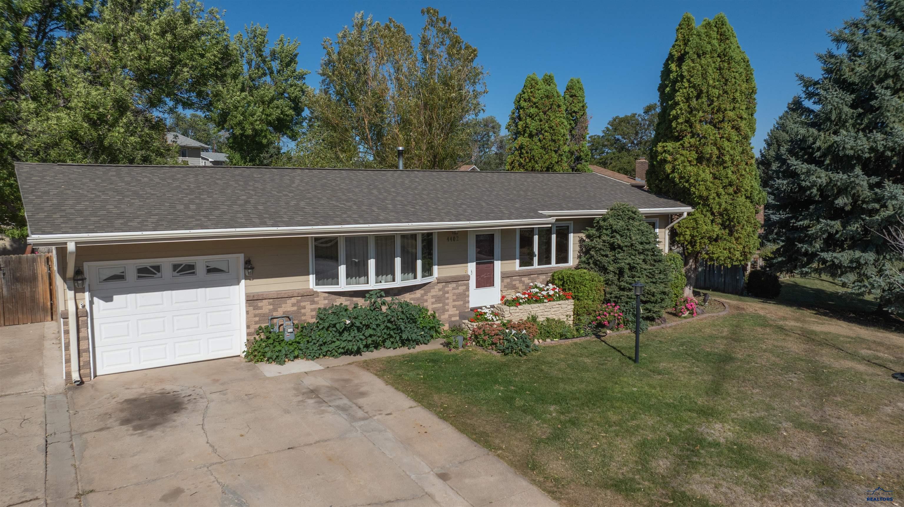 Bellewood Dr, Rapid City, SD 57702