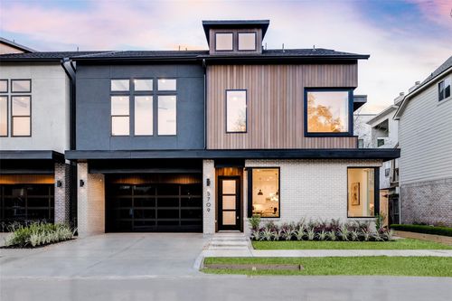 5709 Feagan St, Houston, TX, 77007-7105 | Card Image