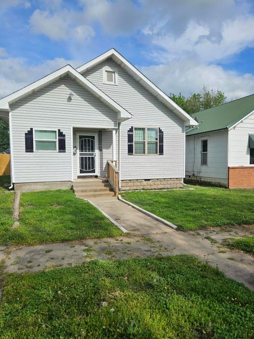 613 8th Street, Monett, MO, 65708 | Card Image