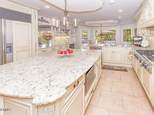 3824 Charthouse Cir, Westlake Village, CA, 91361-3818 | Card Image